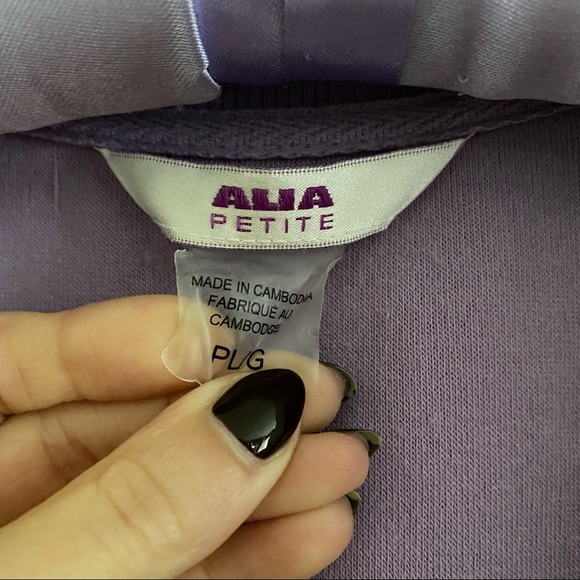 ✨SOLD✨ lavender sweater 💜 - Picture 8 of 10